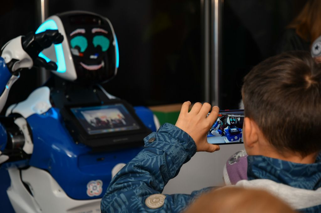 День открытых дверей в детском технопарке «Кванториум» прошел при полном аншлаге День открытых дверей в детском технопарке «Кванториум» прошел при полном аншлаге