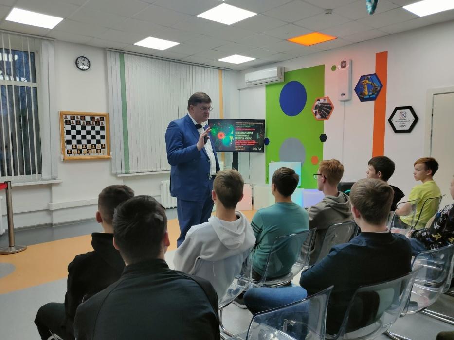 Детский технопарк "Кванториум" посетили представители компании ОКАС